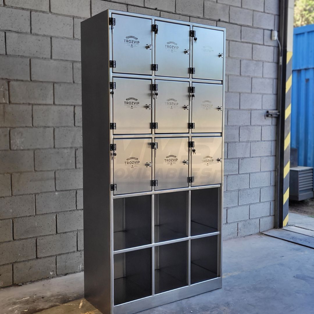 lockers-434
